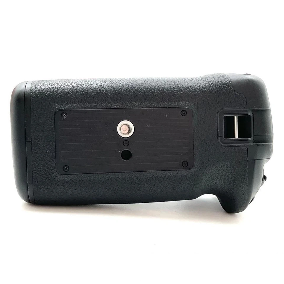 Mint Canon BG-E20 Battery Grip for EOS 5D Mark IV DSLR Camera From Japan Used - Image 4 of 4