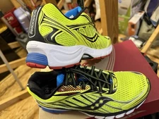 Men’s Saucony Ride 6 Size 9 YELLOW NEON / CTN/RED/BLUE NEW IN BOX!