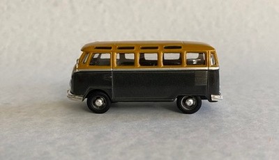 Greenlight Diecast 1/64 VW Type 2 Van Brown / Beige  TOY163