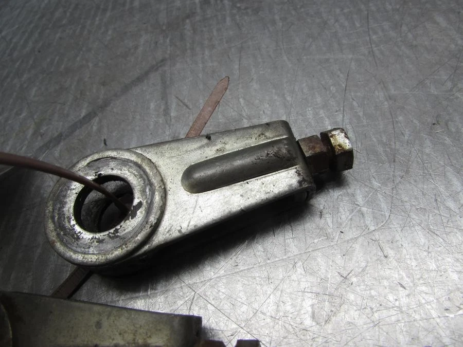 Ajustadores de tensores de cadena Kawasaki KDX175 KDX 175  Foto 2 de 4