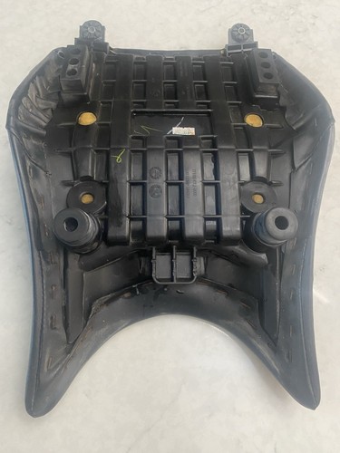 2012 Honda CBR250R Front Seat - Picture 3 of 4