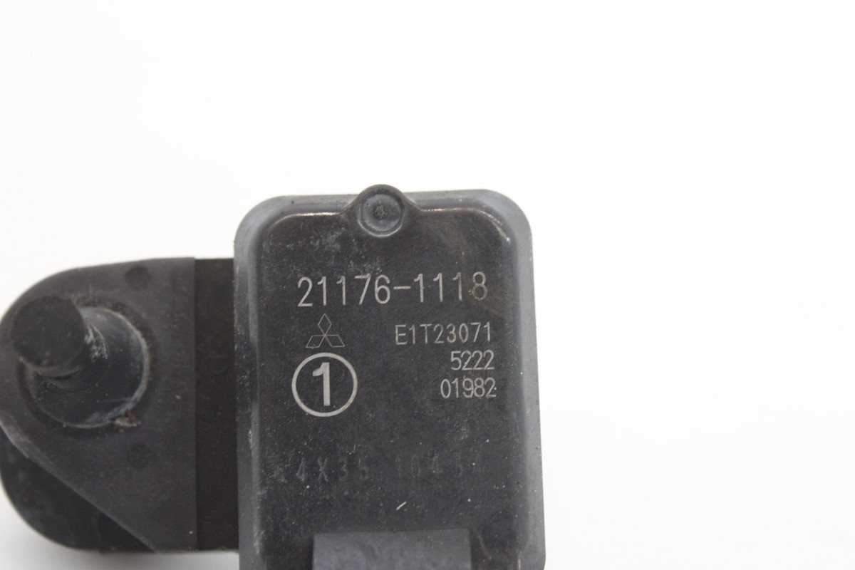 R　410 32000 Kawasaki ZX-10R ZXT00C 21176-1118 Drucksensor SENSOR