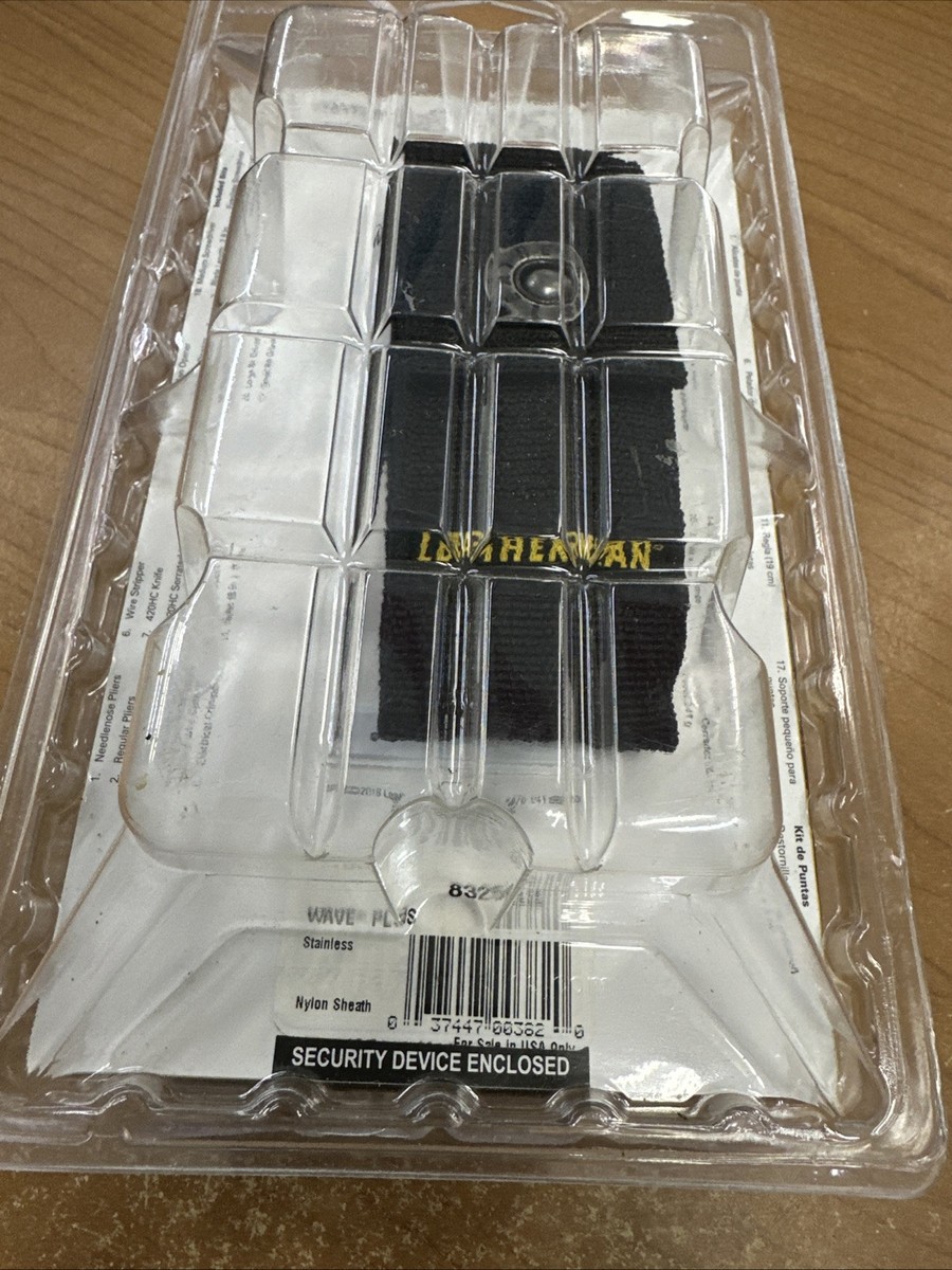 Leatherman 832563 Wave Plus 18 Multitool Black Nylon Sheath Leatherman 832563 Wave Plus 18 Multitool Black Nylon Sheath