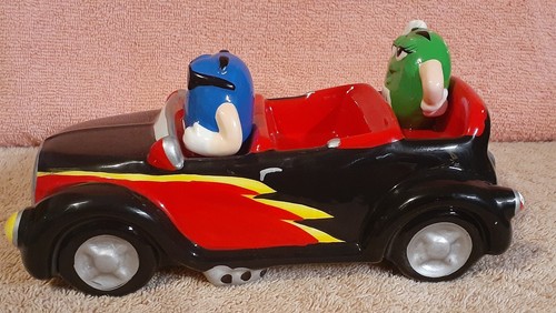 M&M Black Roadster Car with Flames Graphic on Side of Car Ceramic Galerie 2003 - Bild 4 von 6
