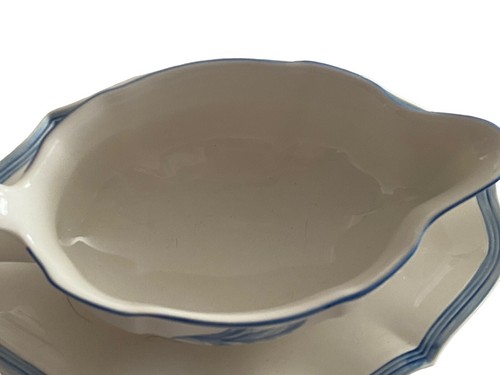 VILLEROY & BOCH Casa Azul 1748 Germany GRAVY BOAT Server W/ Underplate Attached - Picture 4 of 6
