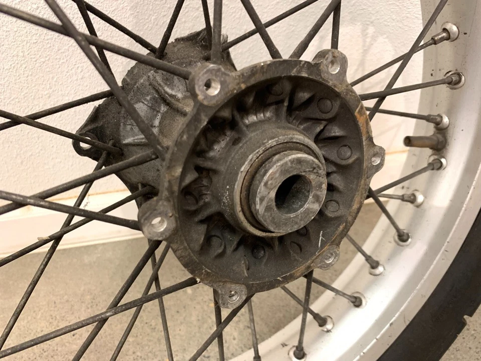 96 KTM 620 RXC Rear Wheel Rim Spokes Tire Supermoto *damaged hub* 18X2.50 - Image 2 of 4