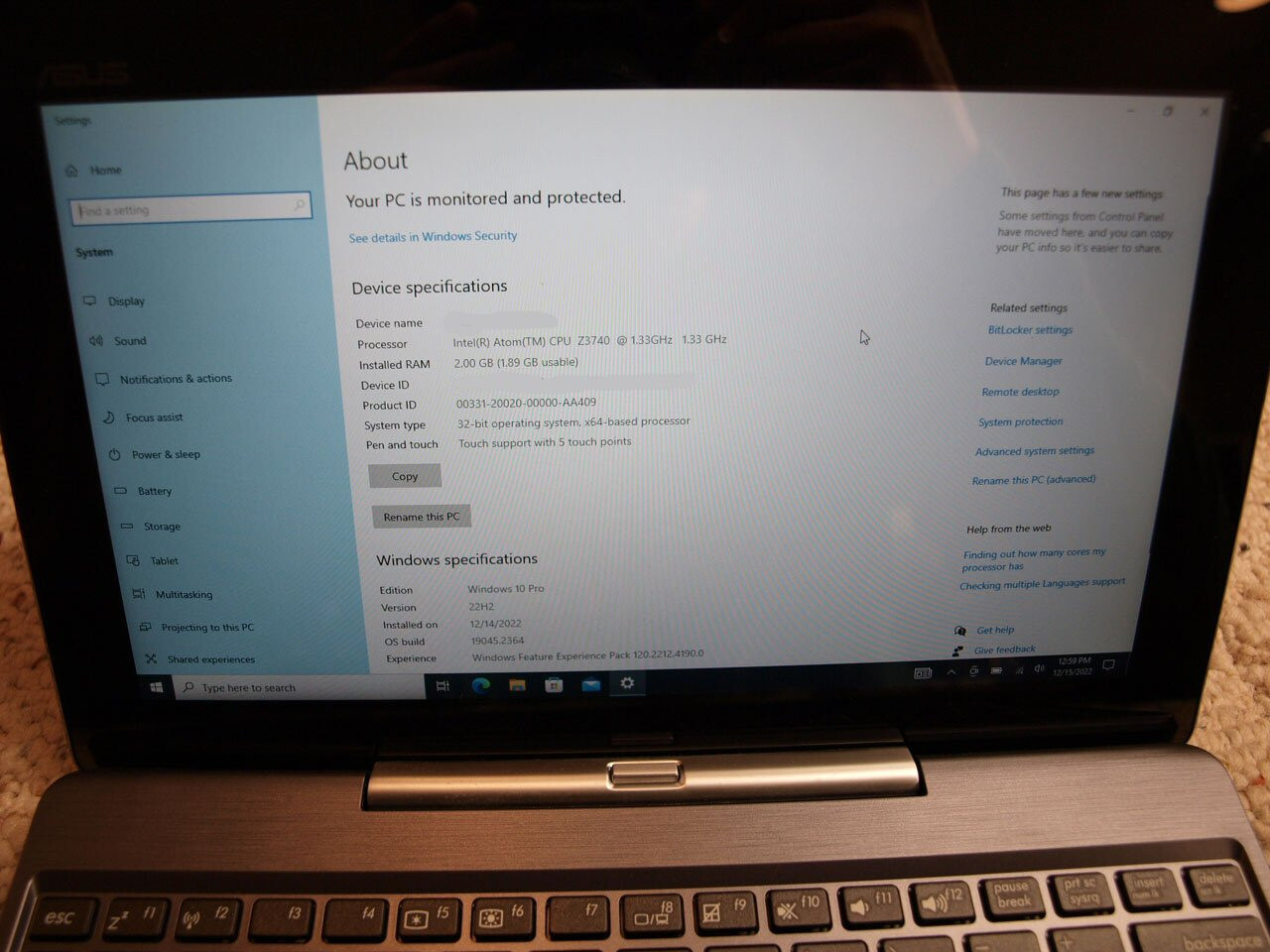 Asus T100TA Transformer Tablet - Atom CPU @ 1.33GHz - 64GB SSD - Windows 10 Pro - Picture 5 of 6