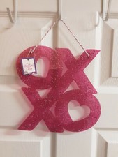 Valentine's Day Pink Glittery Plastic Hanging Sign XOXO, 9" X 7", BRAND NEW 
