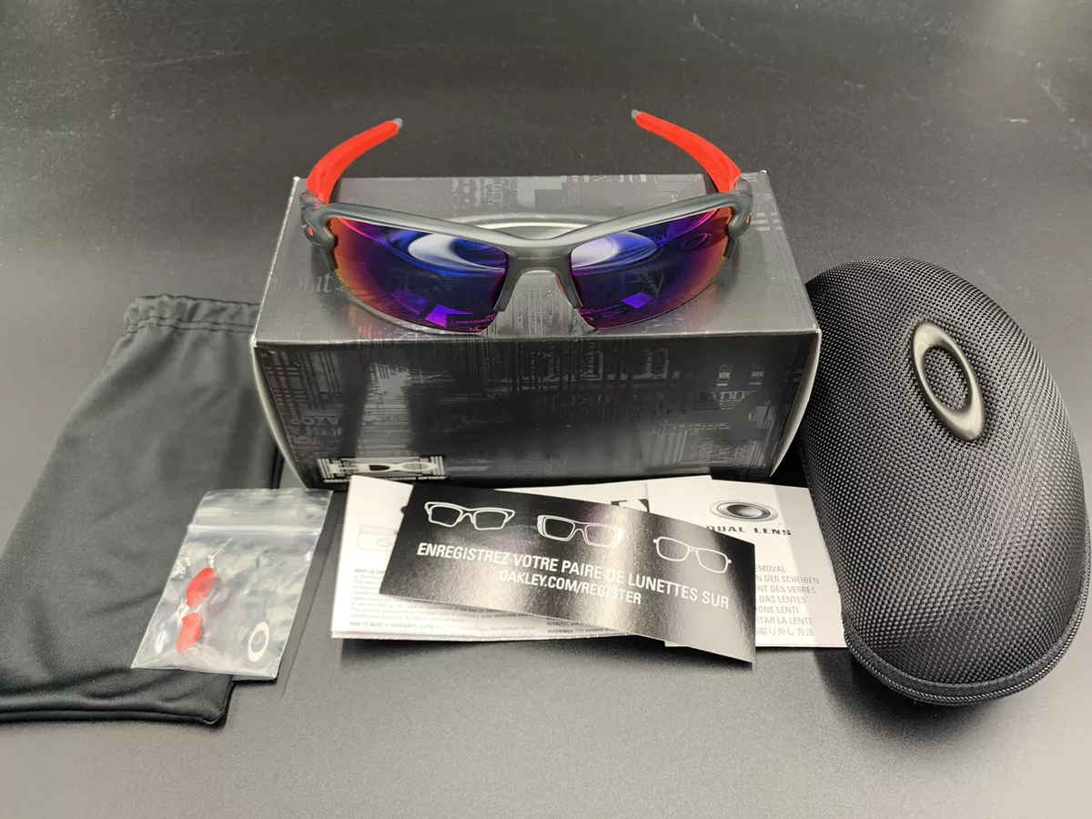 oakley flak 2.0 Matte Grey Smoke Frame W/ +red Iridium Lens