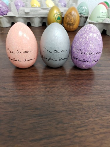 1996 Purple , Pink. Rare Grey Happy Easter Easter Egg Bill And Hillary Clinton - Picture 4 of 6