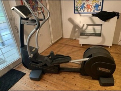 Crosstrainer   neuwertiger Technogym Ectite 700 LED SP Synchro