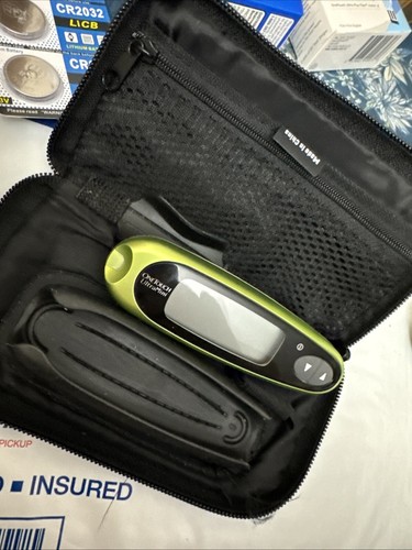 One Touch UltraMini Blood Glucose Monitor With Case Read Description