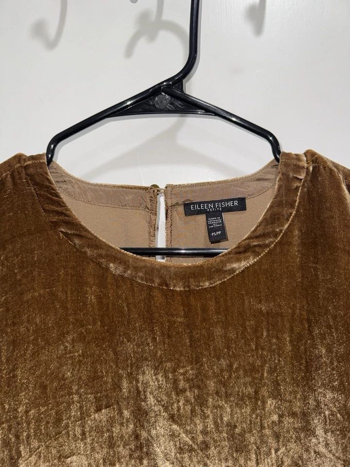 Eileen Fisher Petite Women’s Crushed Velvet Silk Gold Top Size PS Small - Image 2 of 4