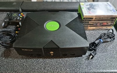 Xbox Original Console Bundle With Games Controller Cords Tested and Working