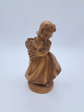 Vintage Holzfigur - Mädchen mit Trauben - geschnitzt Holzskulptur - Höhe 12 cm