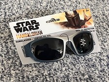 STAR WARS -  Kid  s the mandalorian sunglasses. 100 UV Protection NEW 1 