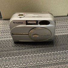 Fujifilm FinePix 2650 Digital Camera 2.0MP Tested Silver