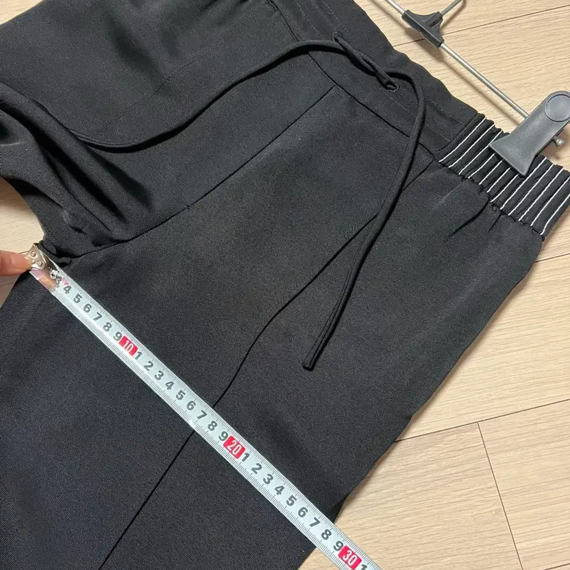 Valentino Silk Belted Trousers Black Fashion Pants Women thumbnail 5