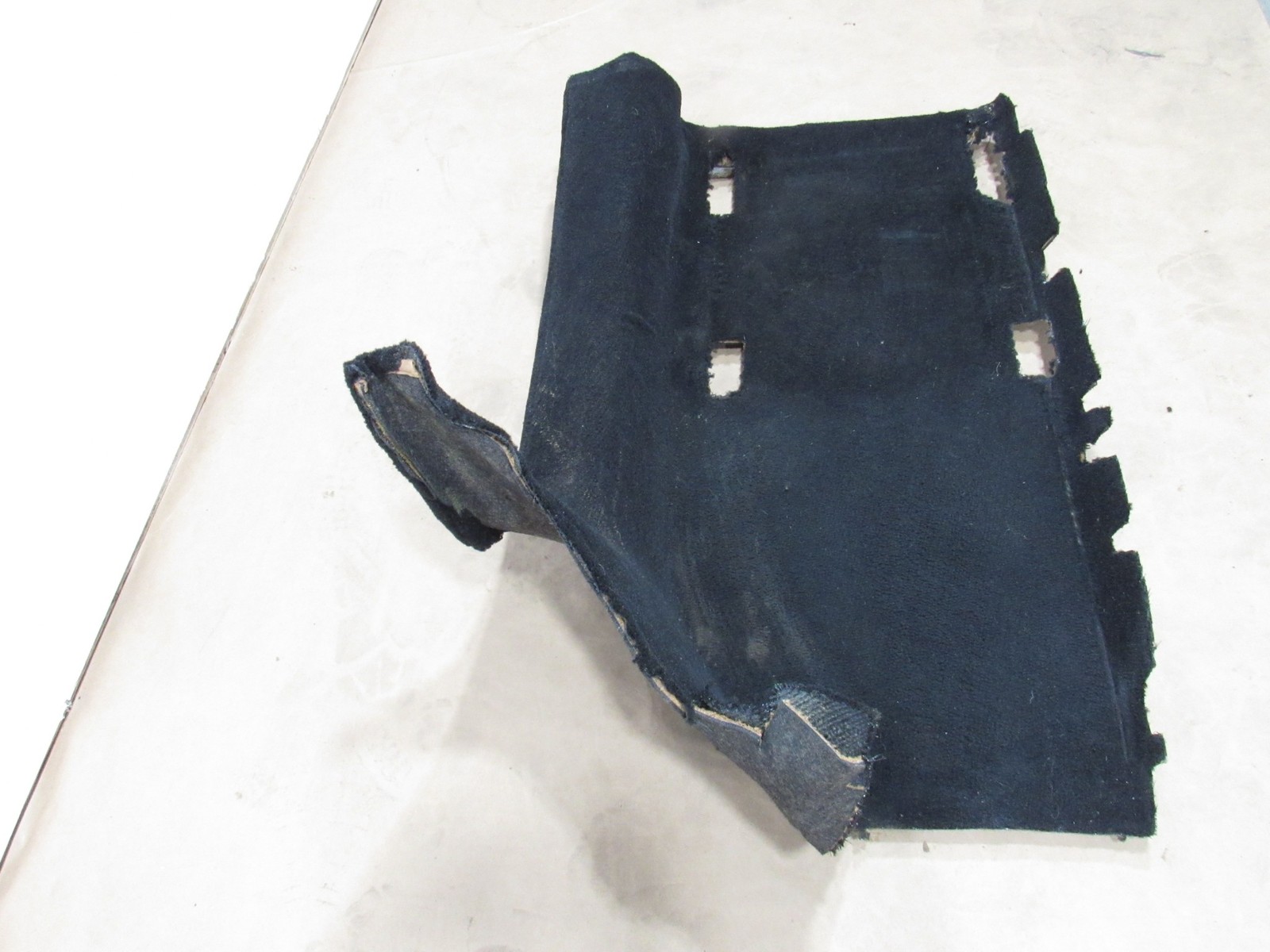 15-19 Ferrari 488 Spider 2017 Front Right Passenger Floor Liner Carpet ;@2