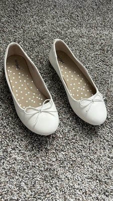 Cat & Jack White Ballet Flats Bow Accent Round Toe Girls Size 3