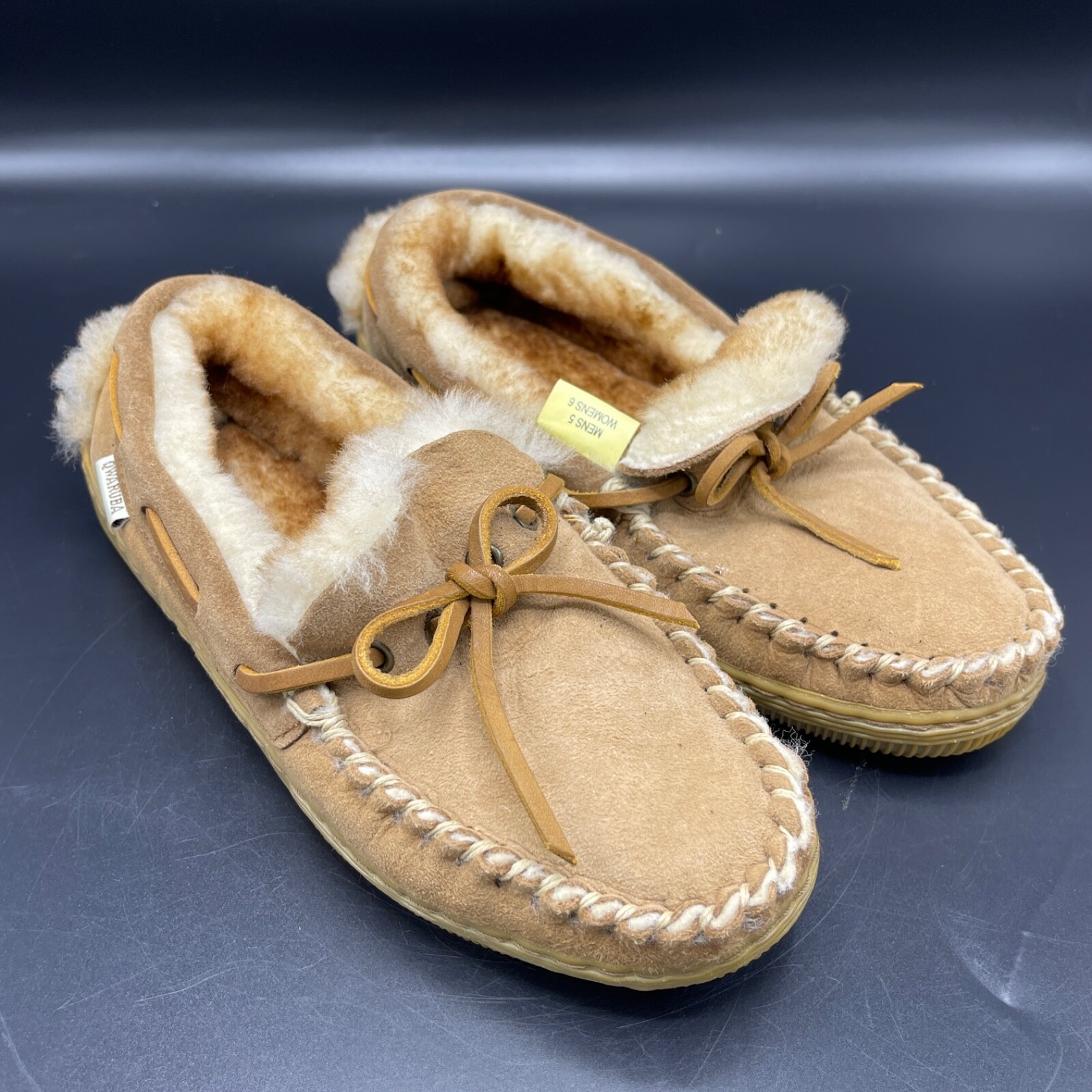 SAOLA Qwaruba Autstralian Sheepskin Suede Unisex Slippers Size M5 W6 Rubber Sole