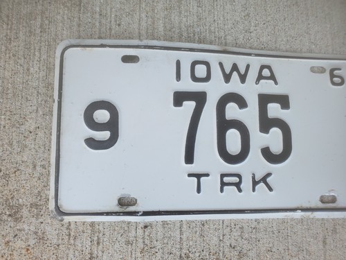 Targa in metallo iowa 1963 camion 9 765 Bremer County  - Foto 4 di 10