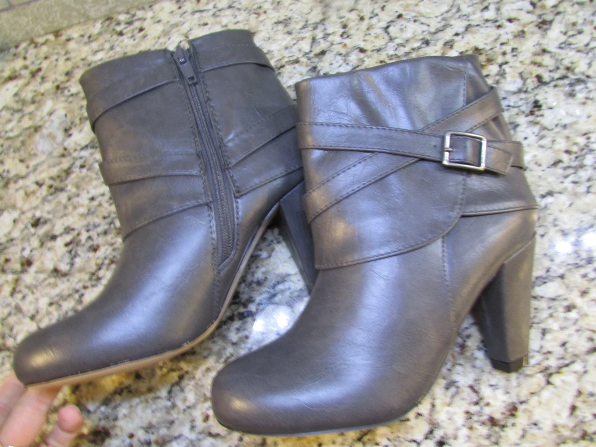 Madden girl sale grey boots