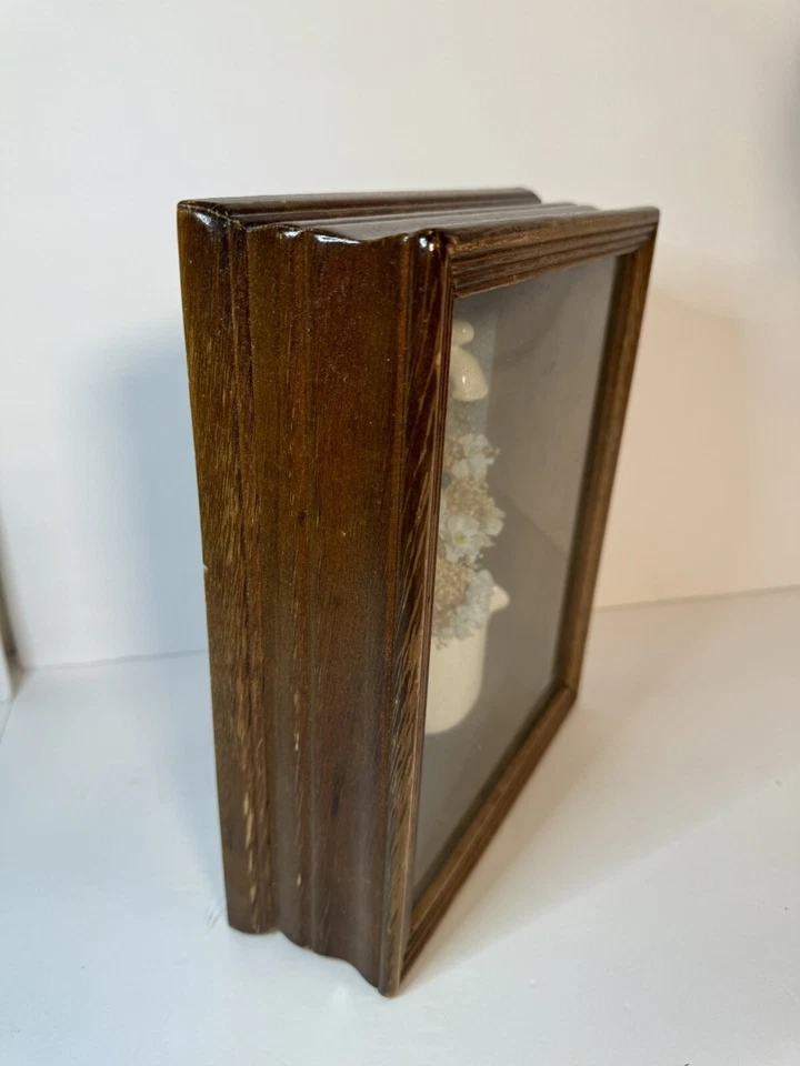 Vintage 3D Floral Watering Can Shadow Box Diorama Wooden Frame Glass Ceramic - Image 3 of 4