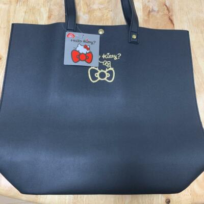 hello kitty leather purse