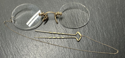 ANTIQUE PINCE NEZ RIMLESS GLASSES WITH HAIR PIN M305