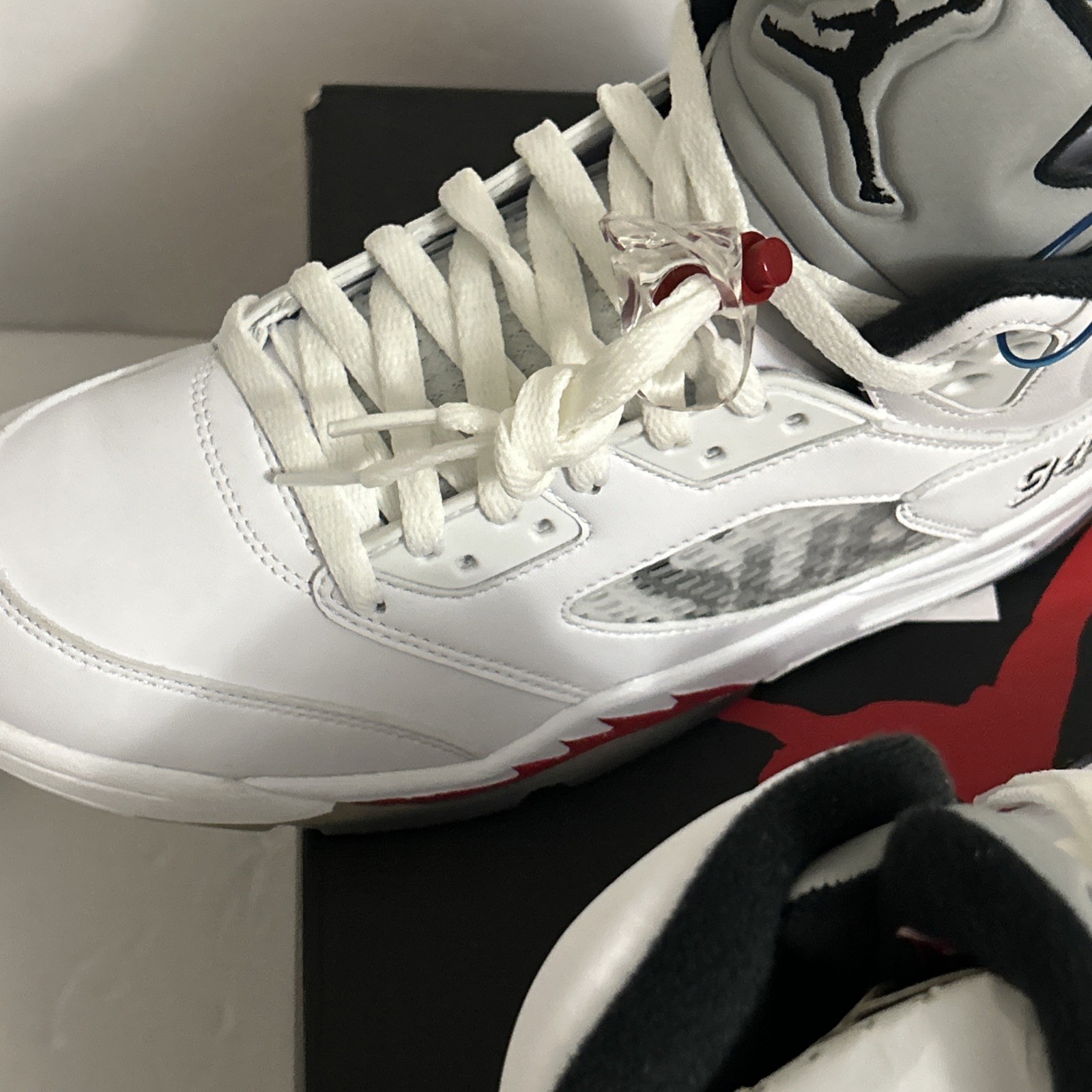 Nike Air Jordan V 5 White SUPREME size 8 DS og 824371-101 thumbnail 6