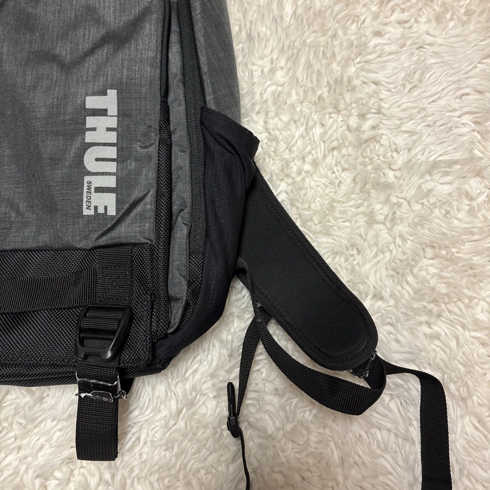 Thule Stravan 15" Computer Backpack Gray Water Resistant - Image 4 of 4