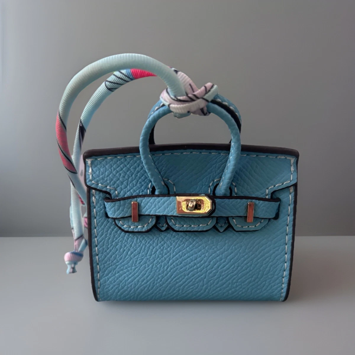 Conjunto De Accesorios Para Mujeres Zapatos Y Prendas De Vestir Gafas De Sol Con Guantes Negros Tendencia Moda Estilo 85404536