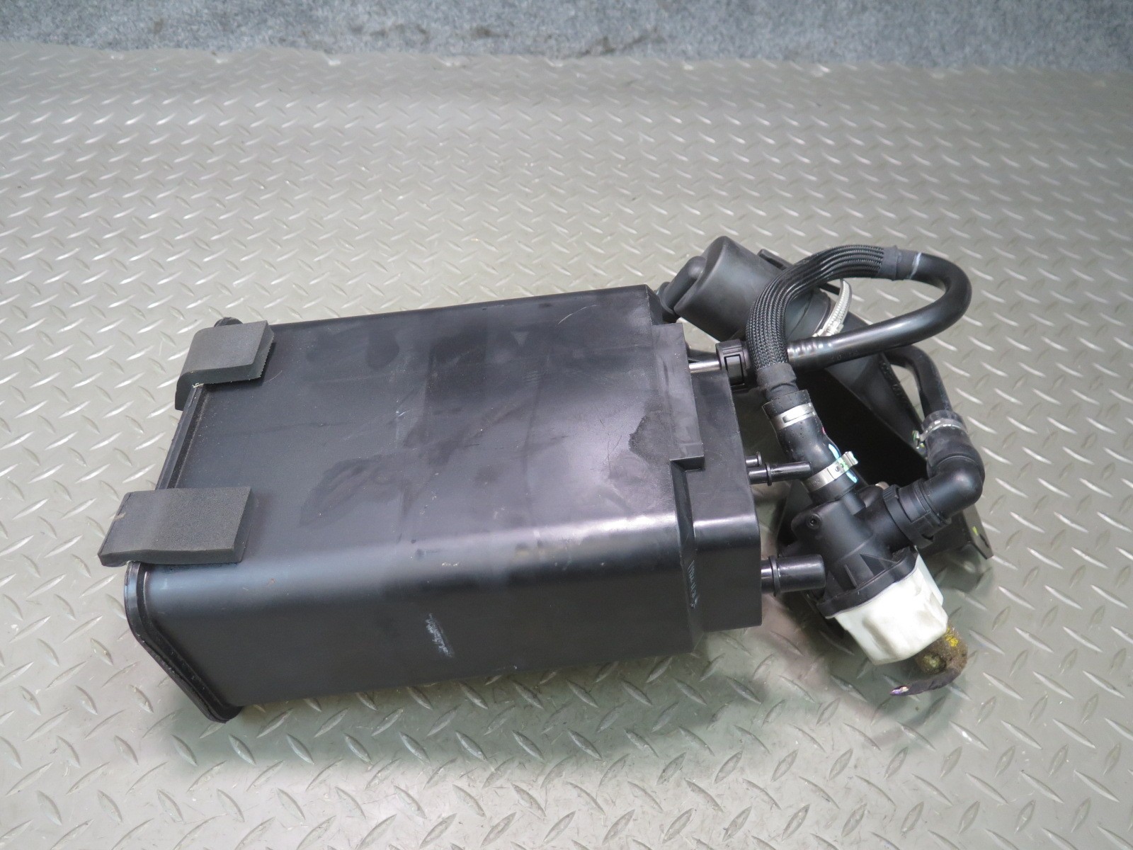 2008-2019 MASERATI GRANTURISMO M145 FUEL EVAP VAPOR CHARCOAL CANISTER 220074