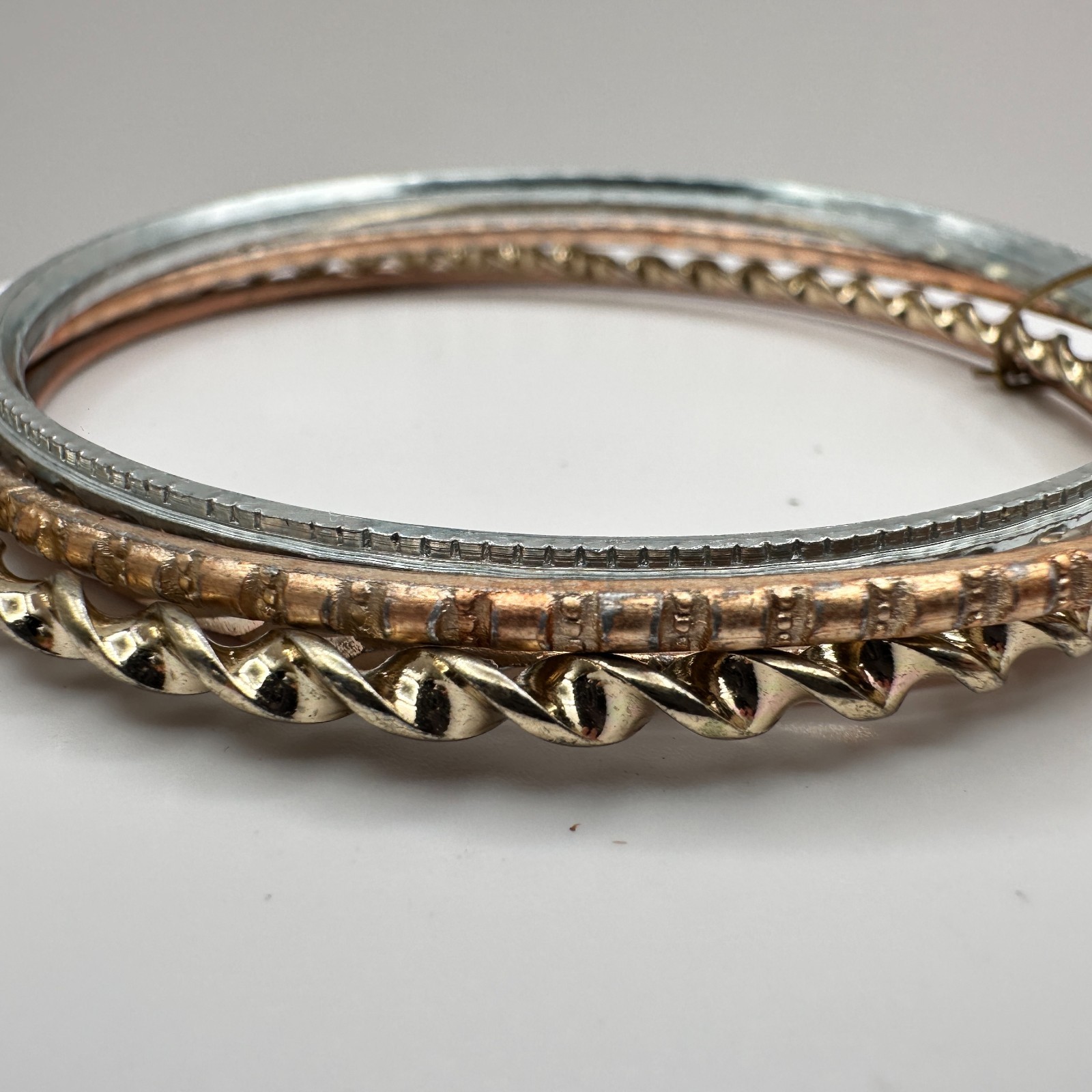 Vintage 90s Stackable Bangle Bracelet Set Gold/Si… - image 3