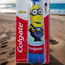 Cepillo de dientes a batería Colgate Kids, cerdas extra suaves Minions SELLADO DE FÁBRICA