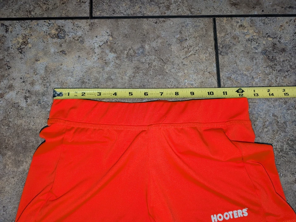 Shorts uniforme oficial Hooters tamanho XS - Imagem 2 de 4