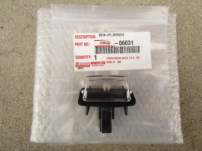 FITS: 12 - 17 TOYOTA CAMRY REAR LICENSE PLATE LAMP LIGHT QTY 1 OEM NEW - Image 1 of 4