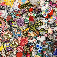 30PCS Embroidered Patch Random Letter Animal Iron on Lot Of Clothing Badge DIY