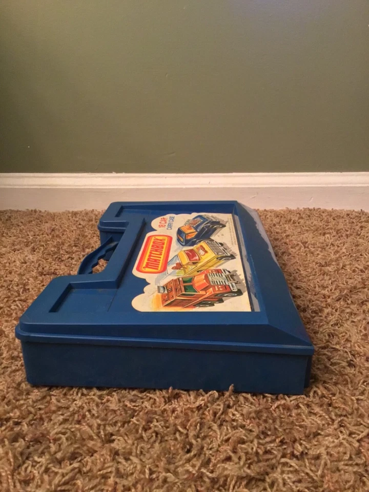 Vintage 1976 Matchbox 18 Car Carry Case Blue Plastic Latch Issues - Image 4 of 4