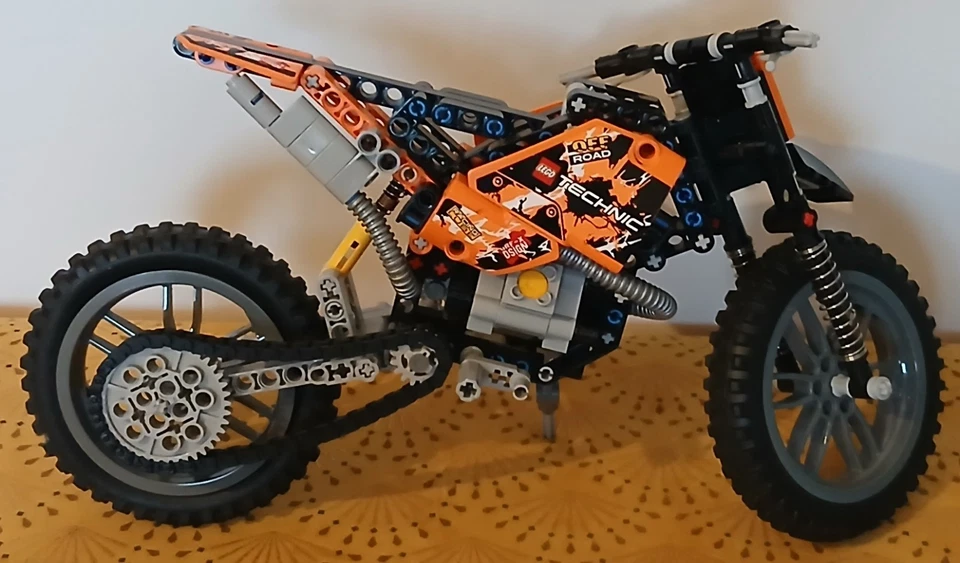 LEGO Technic 42007 Moto Cross Bike, photo 3 sur 5