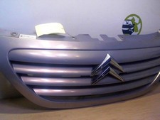 Calandre Nissan KING-CAB
