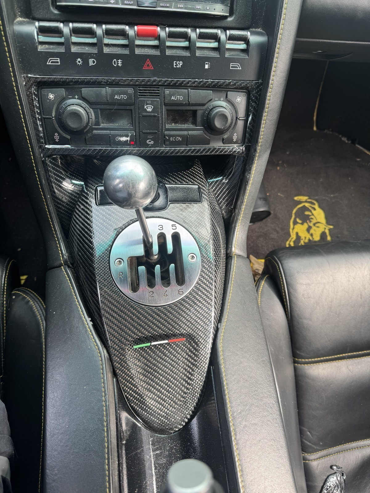 Lamborghini Gallardo Center console