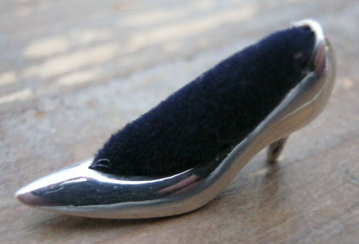 A Very Sweet Novelty Solid Silver 925 Miniature Stiletto Shoe Pin Cushion