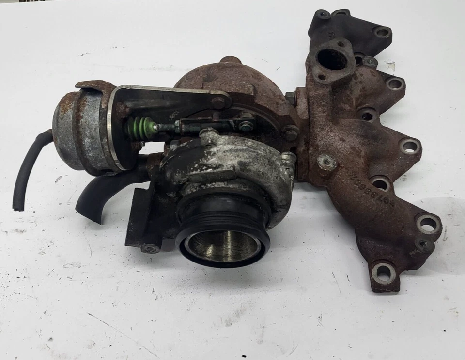 Opel Astra H 1,7 Diesel  Turbolader Turbo Krümmer Abgaskrümmer  8973858151  (06) - Bild 1 von 4