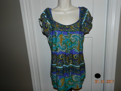 Delusional Brand paisley dressy Blouse Top EUC womens Medium