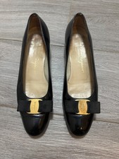 Vintage Salvatore Ferragamo Vara Pumps Black Patent Leather Bow Shoes Size 7.5 A