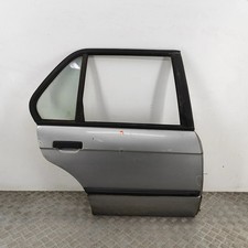 BMW 3 E30 T�r hinten rechts 8106936 1987 28441568