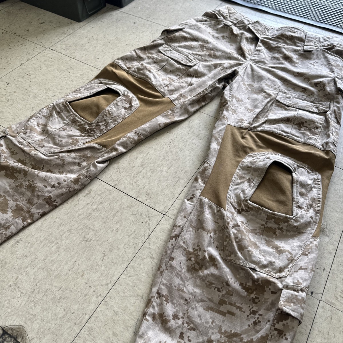 AOR1 FFI製 Crey Precision MD-Rサイズ Crye Precision AOR1 Navy Custom NC Combat Pants 34r navy seal | eBay