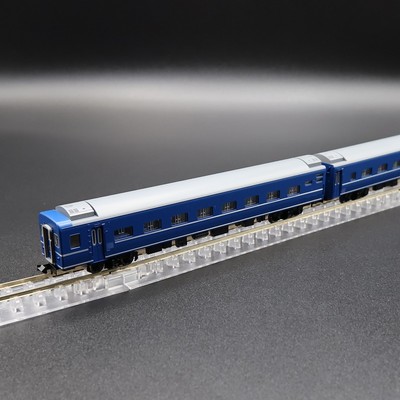 Tomix 98803 - J.N.R. Limited Express Sleeping Cars (Add-On 4-Car Set) - Spur N